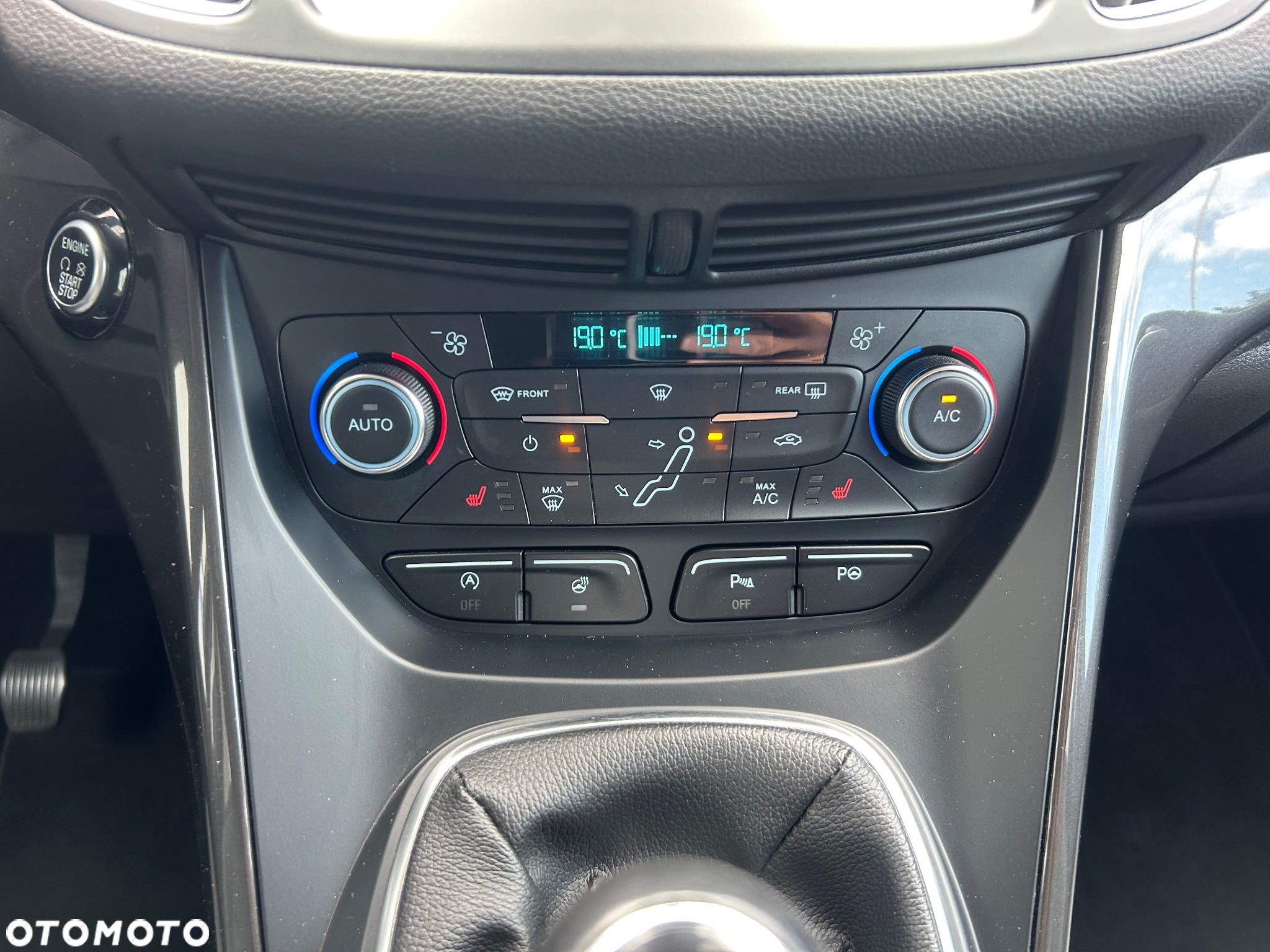 Ford C-MAX 1.0 EcoBoost Titanium ASS - 29