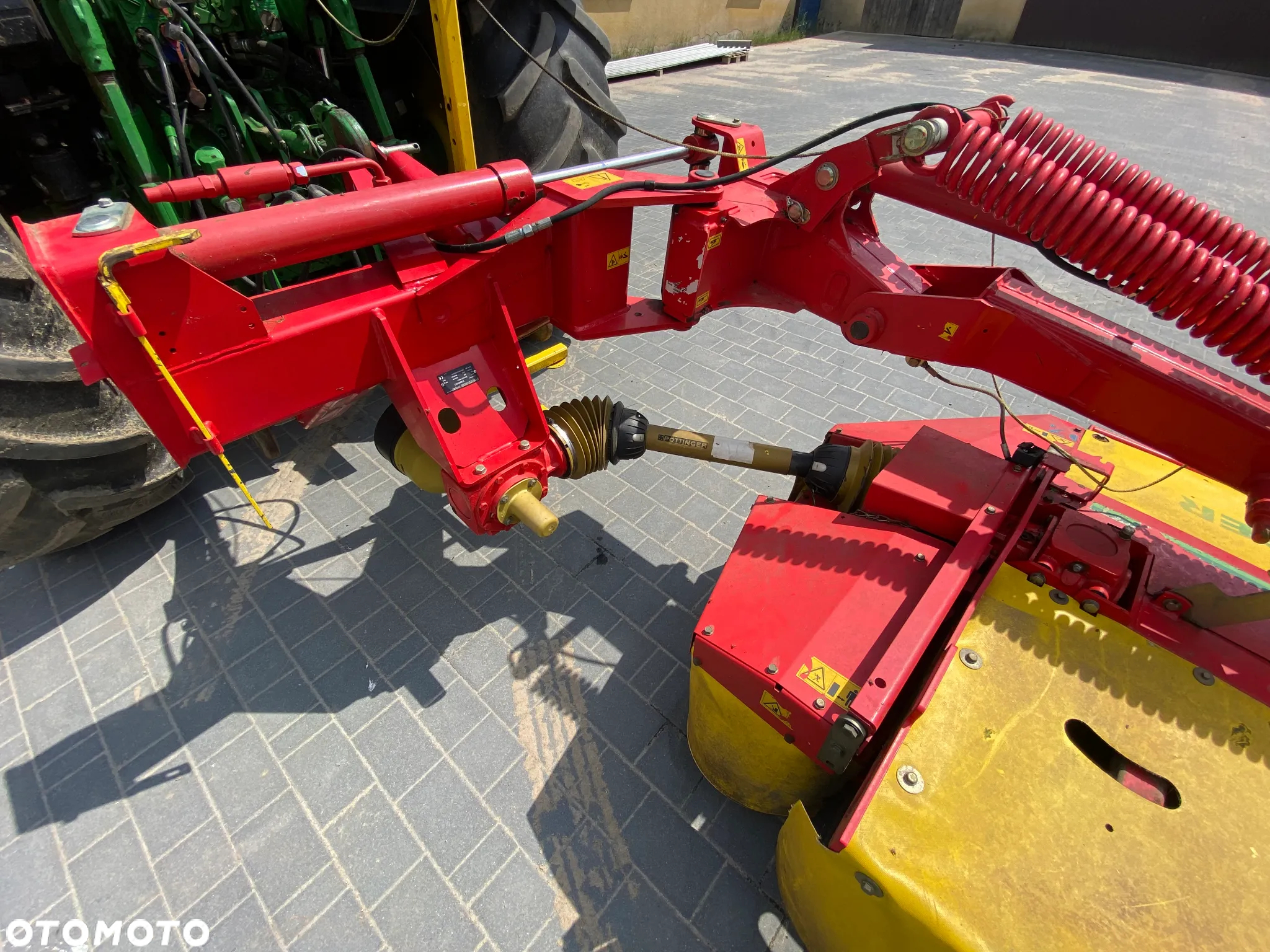 Pottinger Novacat 302 - 2