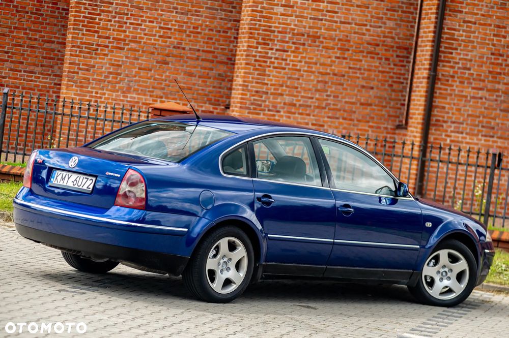 Volkswagen Passat 1.9 TDI 4Mot Highline - 17