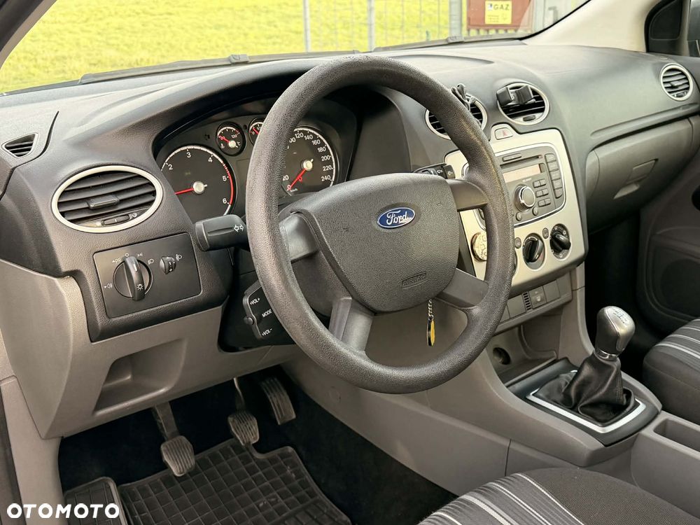 Ford Focus 1.6 TDCi Ambiente - 12