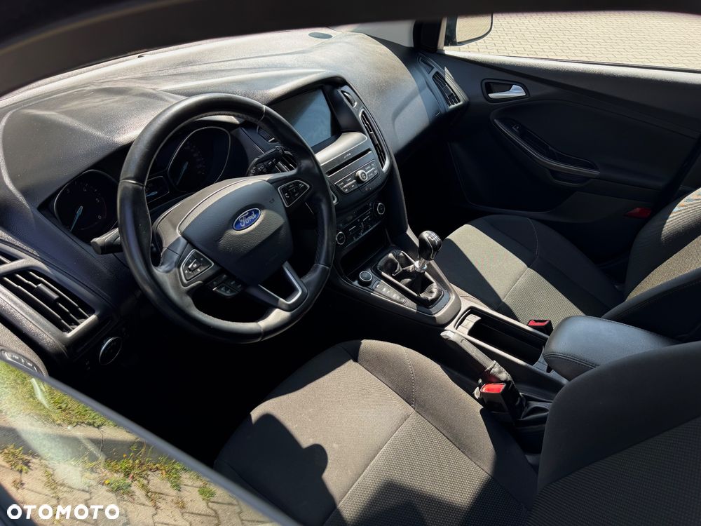 Ford Focus - 21