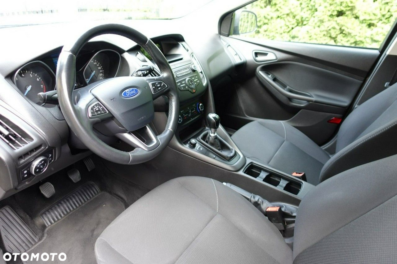 Ford Focus - 12