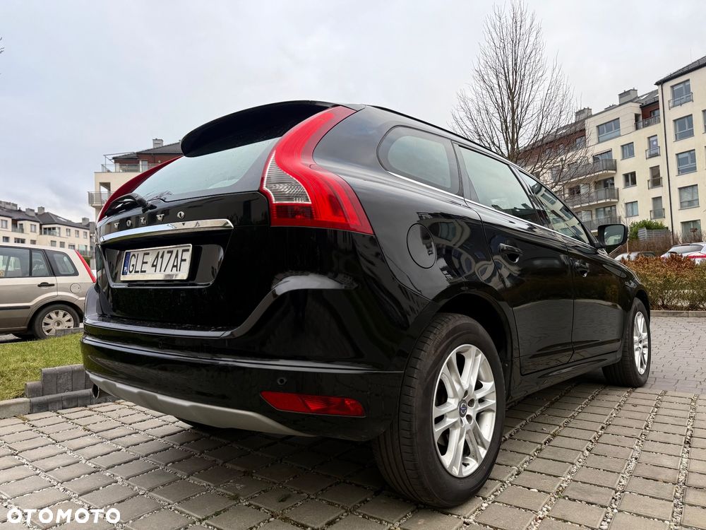 Volvo XC 60 D3 Geartronic Momentum - 16