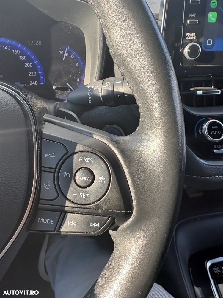 Toyota Corolla 2.0 HSD Dynamic interior Negru - 18