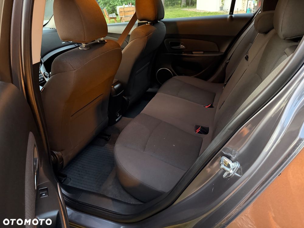 Chevrolet Cruze 1.8 LT - 7