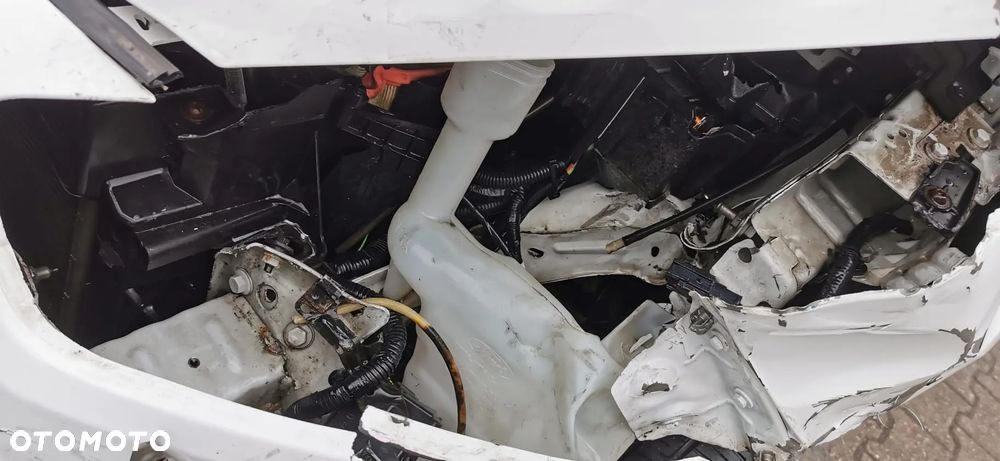 Ford Tourneo Courier 1.5 TDCi Titanium - 25