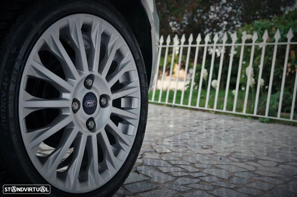 Ford Fiesta 1.5 TDCi Titanium - 36