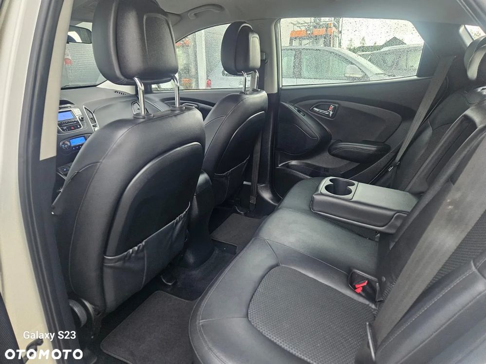 Hyundai ix35 1.7 CRDi 2WD blue Trend - 11