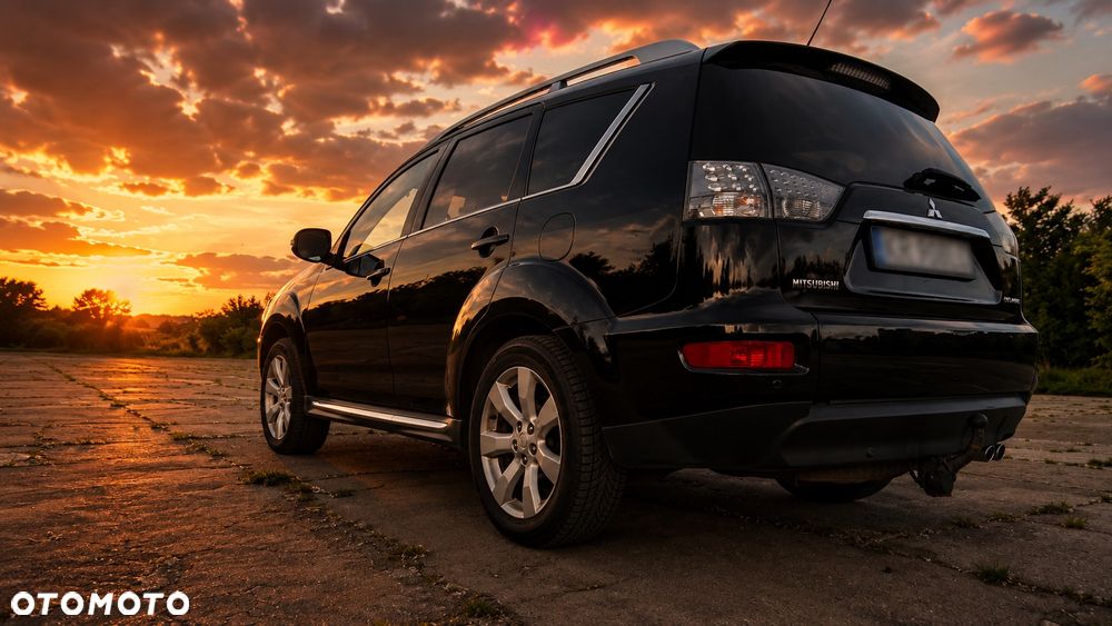 Mitsubishi Outlander 2.0 DID Intense - 1