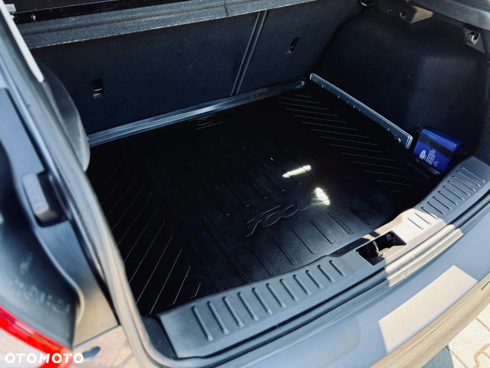 Ford Focus 1.6 TDCi DPF Titanium - 16