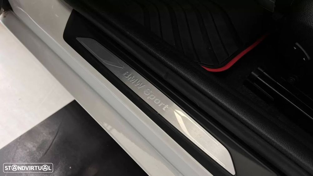 BMW 116 d EfficientDynamics Edition - 32