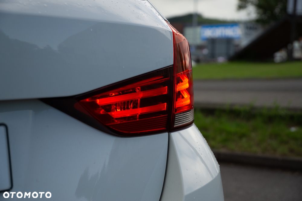 BMW X1 xDrive20d - 9