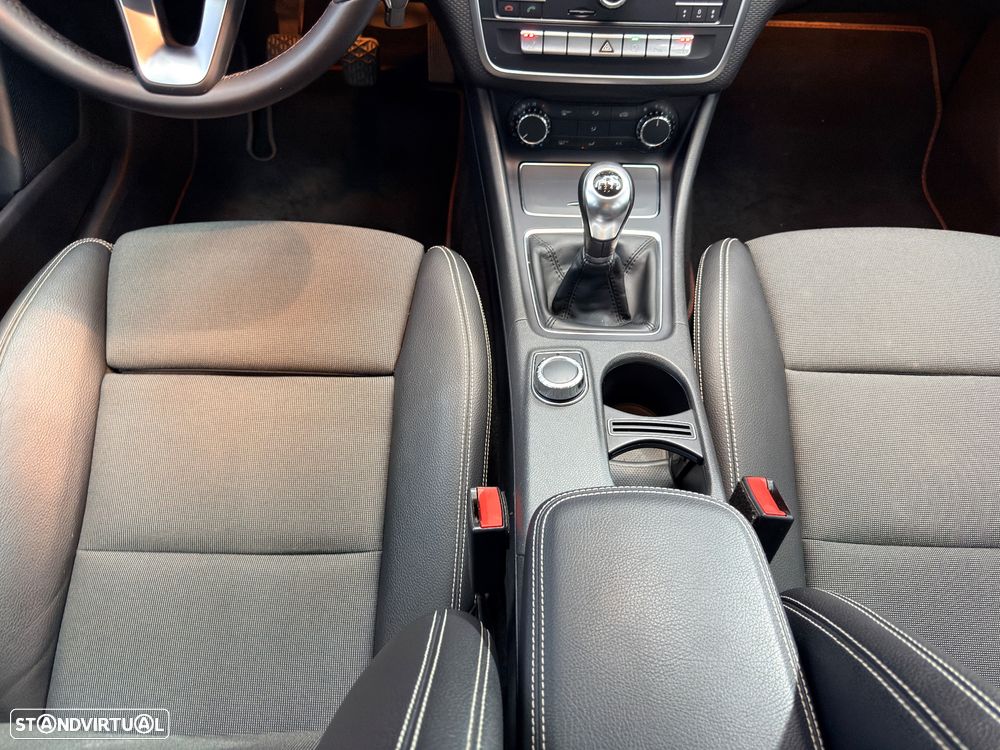 Mercedes-Benz A 180 d Urban - 27