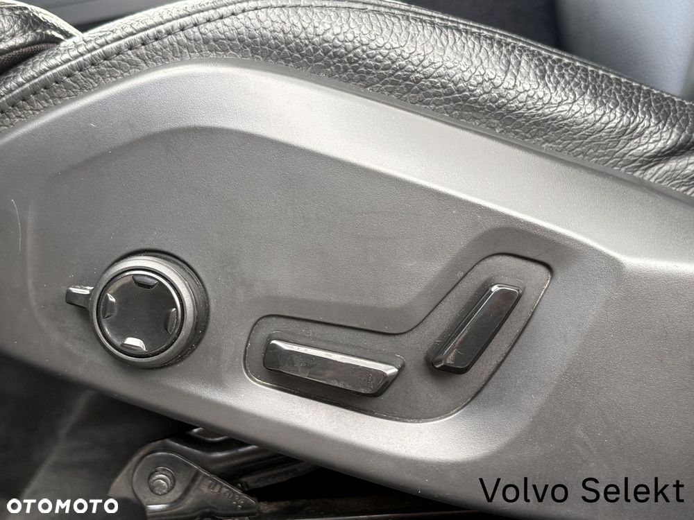 Volvo XC 60 - 11