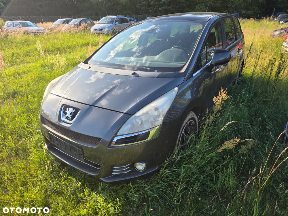 Peugeot 5008 155 THP Premium - 2