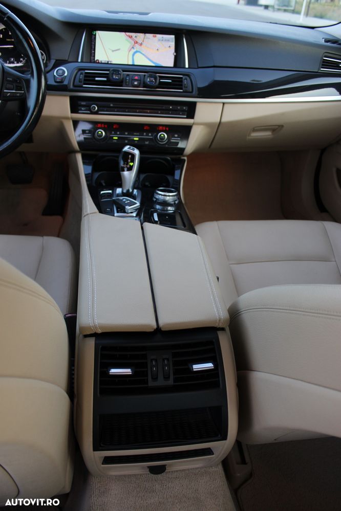 BMW Seria 5 520d Aut. - 28