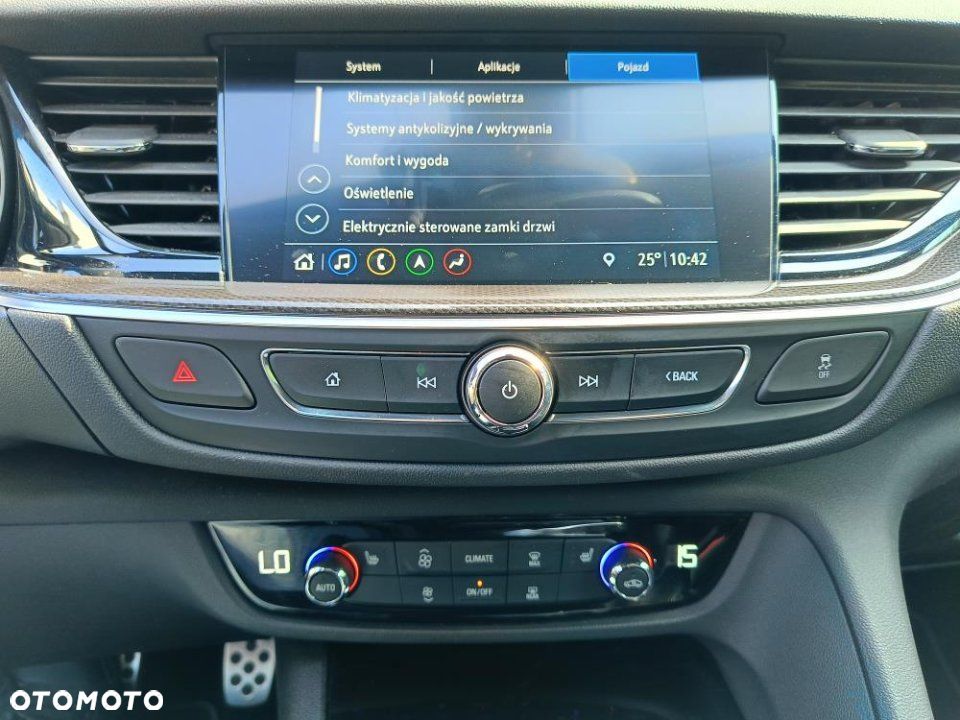 Opel Insignia - 16