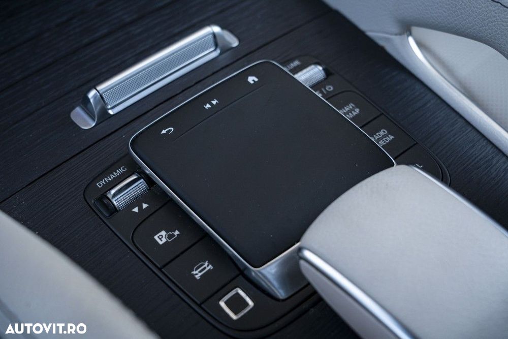 Mercedes-Benz GLS - 23
