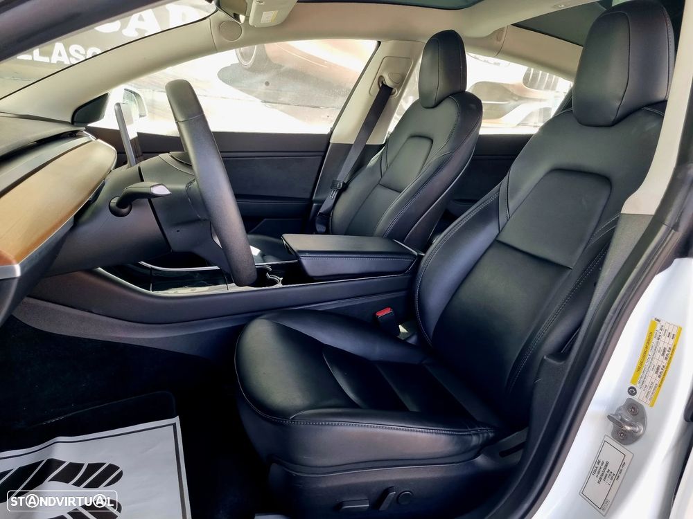 Tesla Model 3 Standard Range Plus RWD - 4