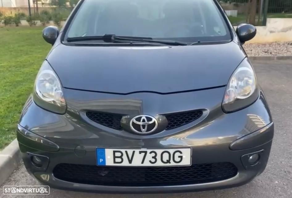 Toyota Aygo City - 1