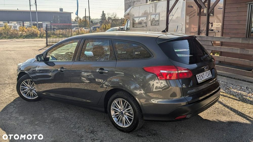 Ford Focus - 10