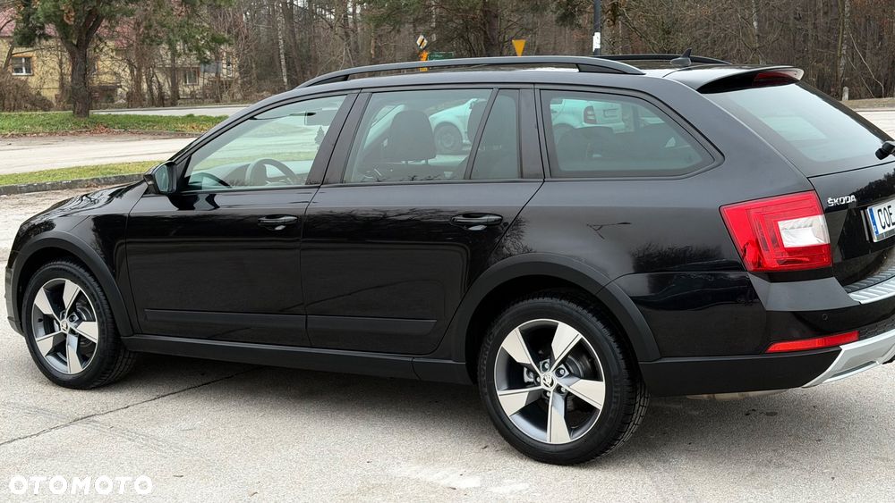 Skoda Octavia 2.0 TDI 4x4 DSG Scout - 6