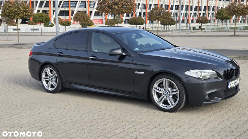 BMW Seria 5 525d - 2