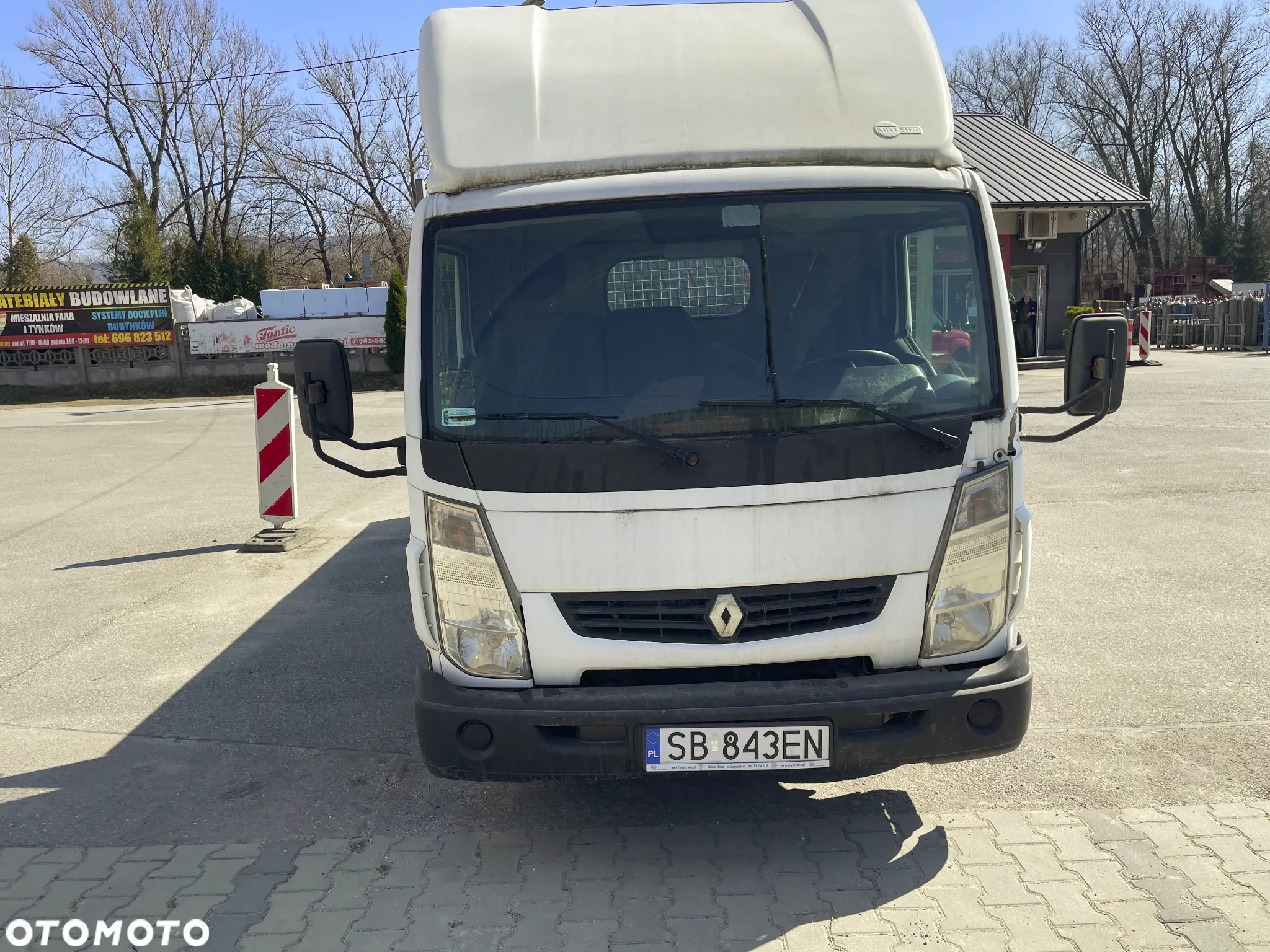 Renault Maxity - 2