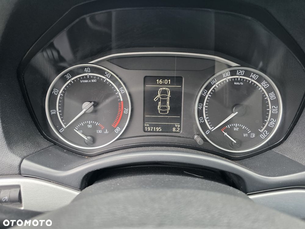 Skoda Octavia 2.0 TSI RS - 11