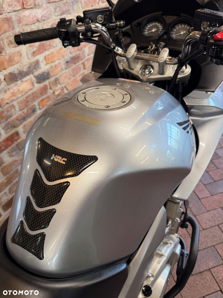 Honda CBF - 16