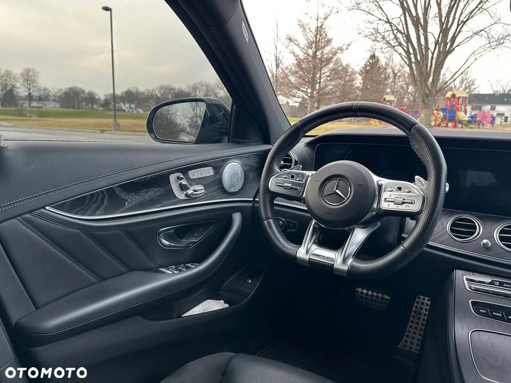 Mercedes-Benz Klasa E 300 9G-TRONIC AMG Line - 15