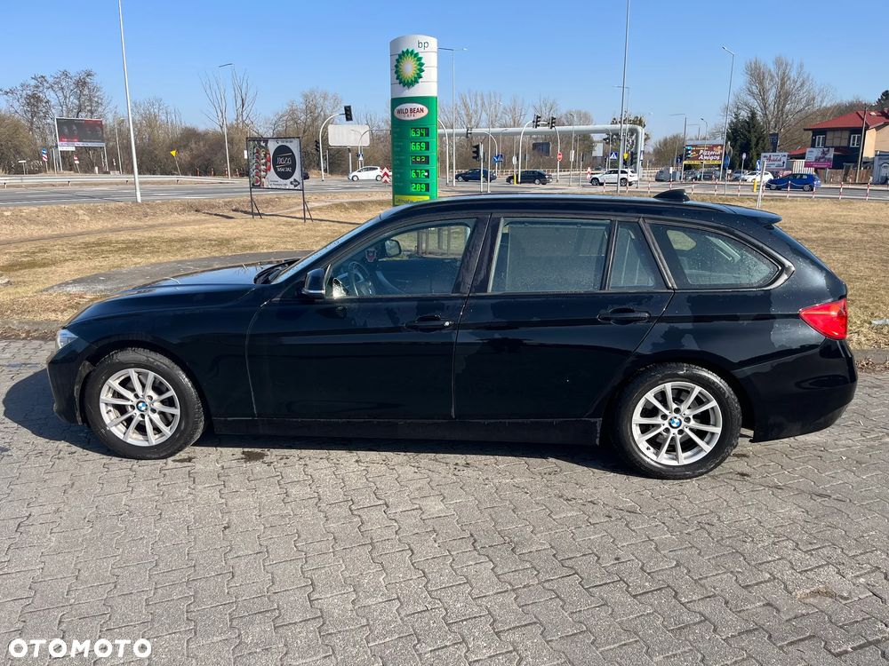 BMW Seria 3 320d - 23