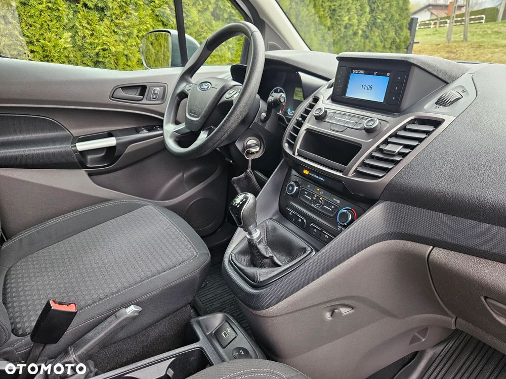 Ford Transit Connect - 16