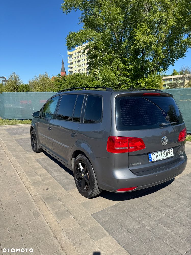Volkswagen Touran 1.2 TSI Comfortline - 4
