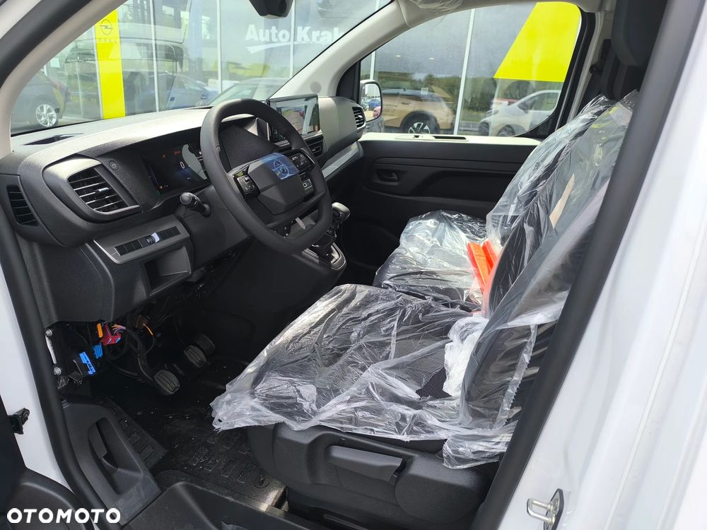 Opel Vivaro Extra Long - 9