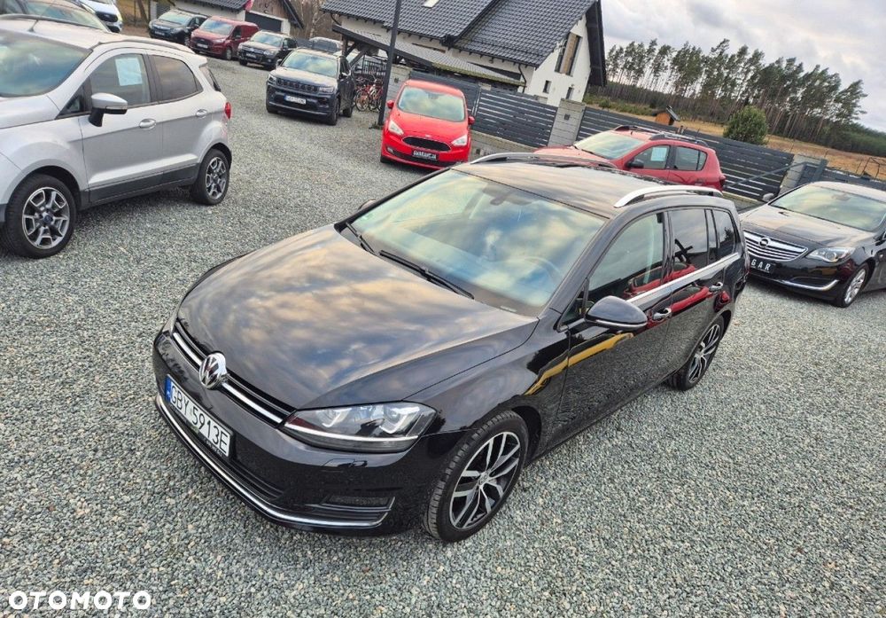 Volkswagen Golf - 22