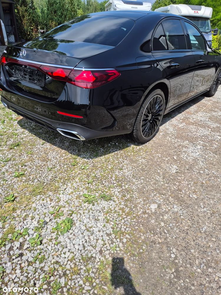 Mercedes-Benz Klasa E 300 9G-TRONIC AMG Line - 9
