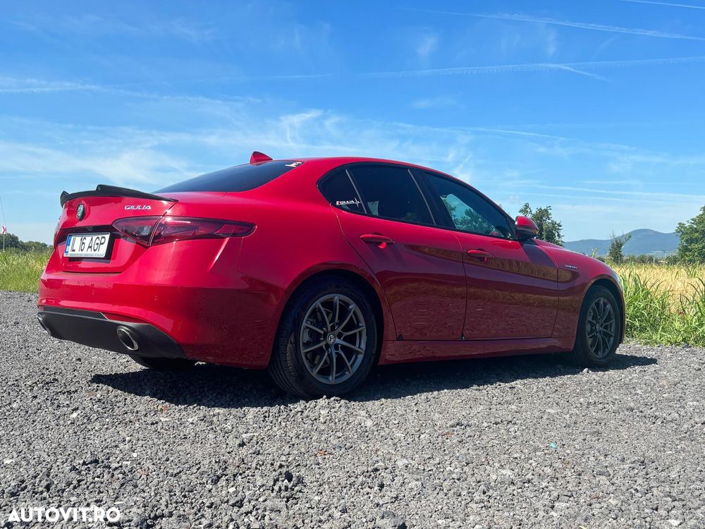 Alfa Romeo Giulia - 6