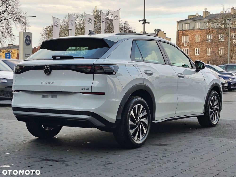 Volkswagen T-Roc 1.5 eTSI Life DSG - 8
