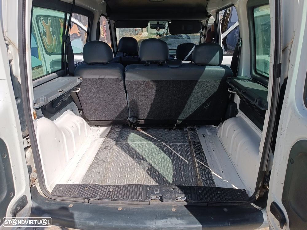 Renault Kangoo 1.2 RT Pampa - 15