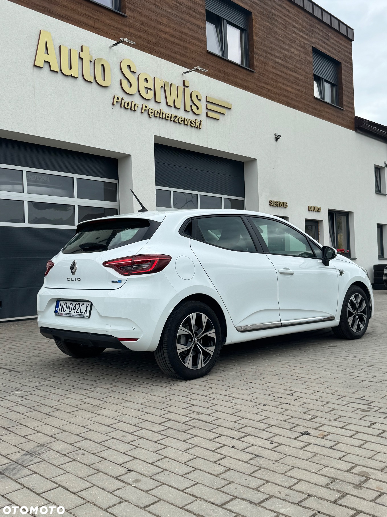 Renault Clio E-TECH Hybrid 140 BUSINESS EDITION - 9