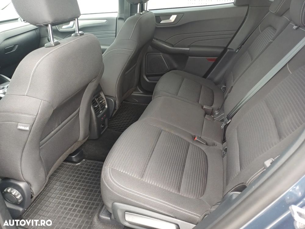 FORD Kuga 2023 — imagine 11