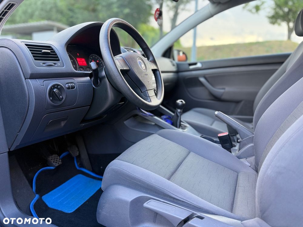 Volkswagen Golf - 17