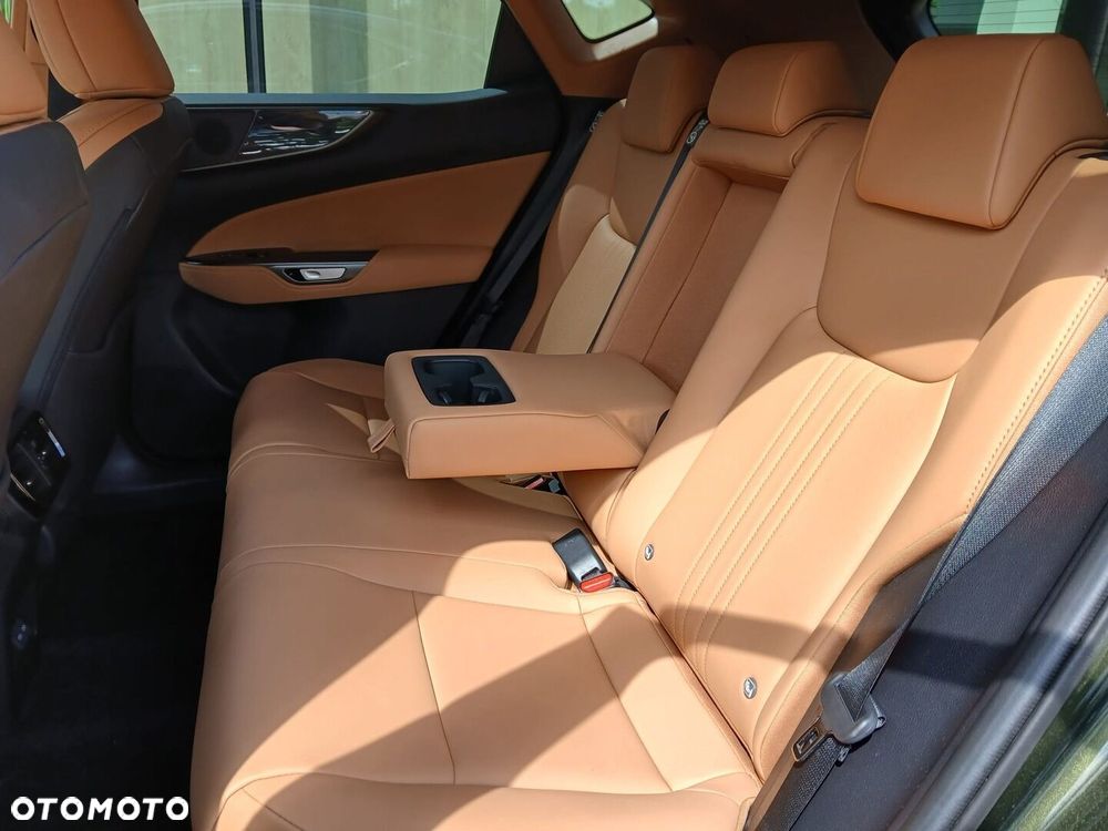 Lexus NX 350h Prestige 2WD - 7
