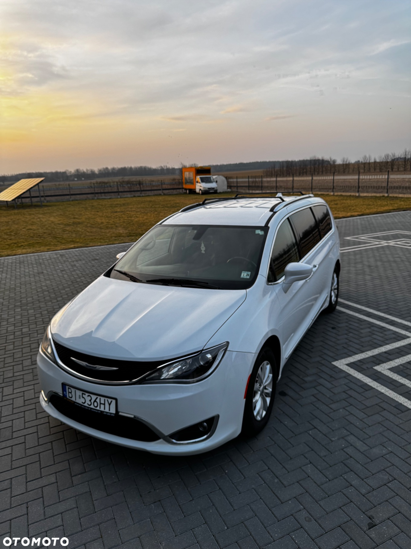Chrysler Pacifica - 19