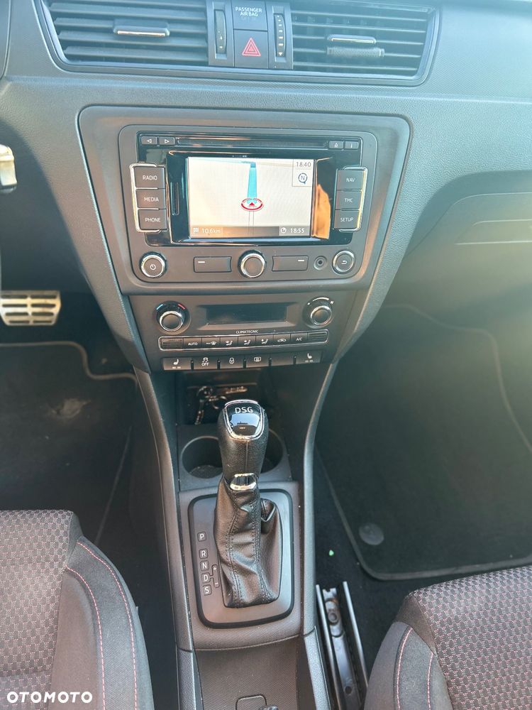 Skoda RAPID 1.4 TSI Ambition Max DSG - 11