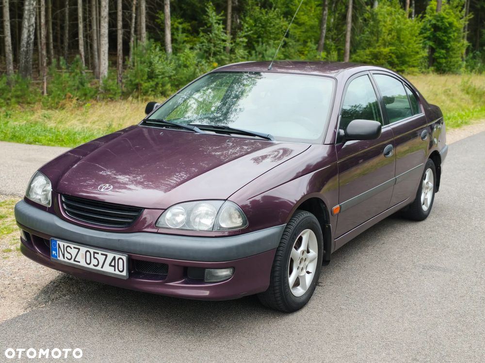 Toyota Avensis - 1