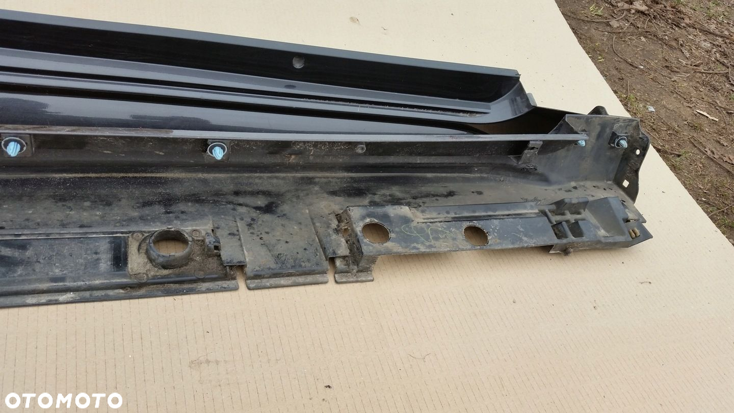 TOYOTA COROLLA E21 OSŁONA NAKŁADKA PROGU LEWY LUB PRAWY PRZÓD - 12
