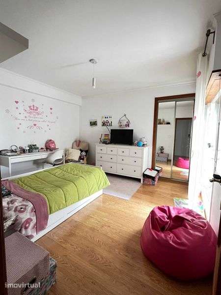 Apartamento T2 com Terraço Mem Martins - Grande imagem: 5/9