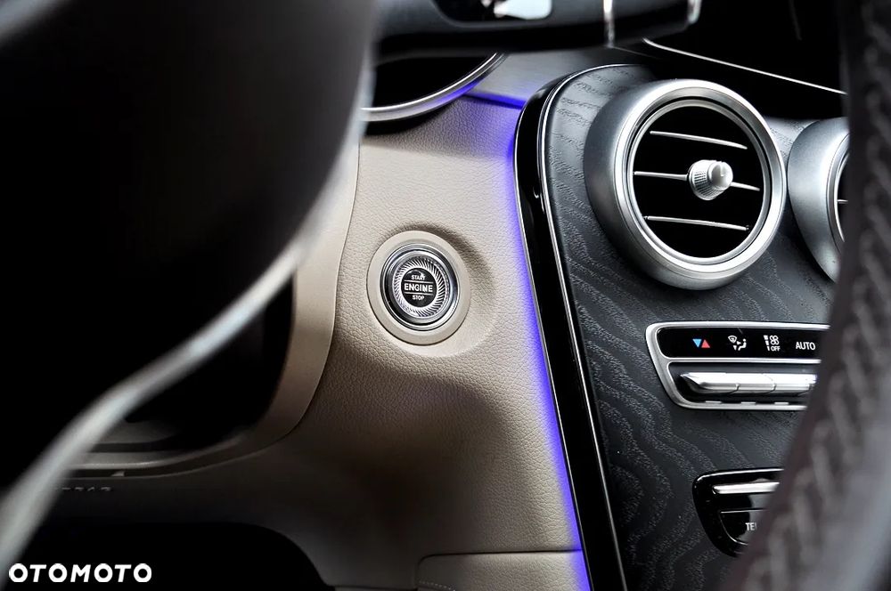 Mercedes-Benz GLC 200 d 4Matic 9G-TRONIC Exclusive - 31